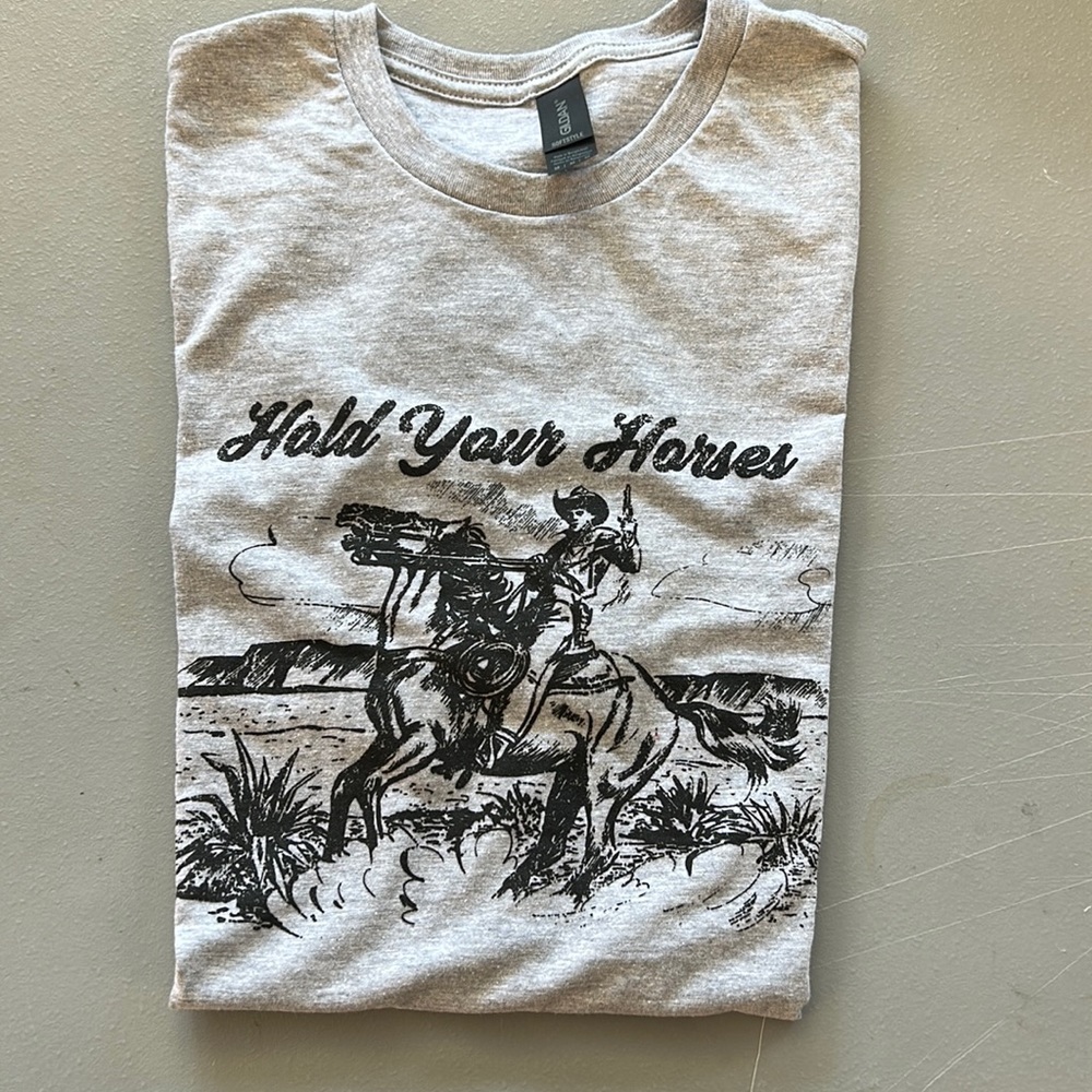 HOLD YOUR HORSES UNISEX TSHIRT GREY MEDIUM